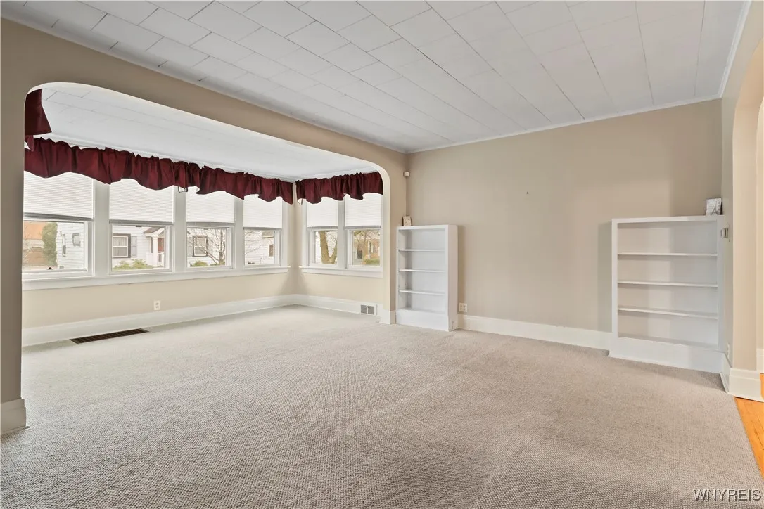 204 East Hazeltine Avenue, Tonawanda, New York 142, Tonawanda, New York 14217, 4 Bedrooms Bedrooms, ,2 BathroomsBathrooms,Residential,For Sale,204 East Hazeltine Avenue, Tonawanda, New York 142,B1621608
