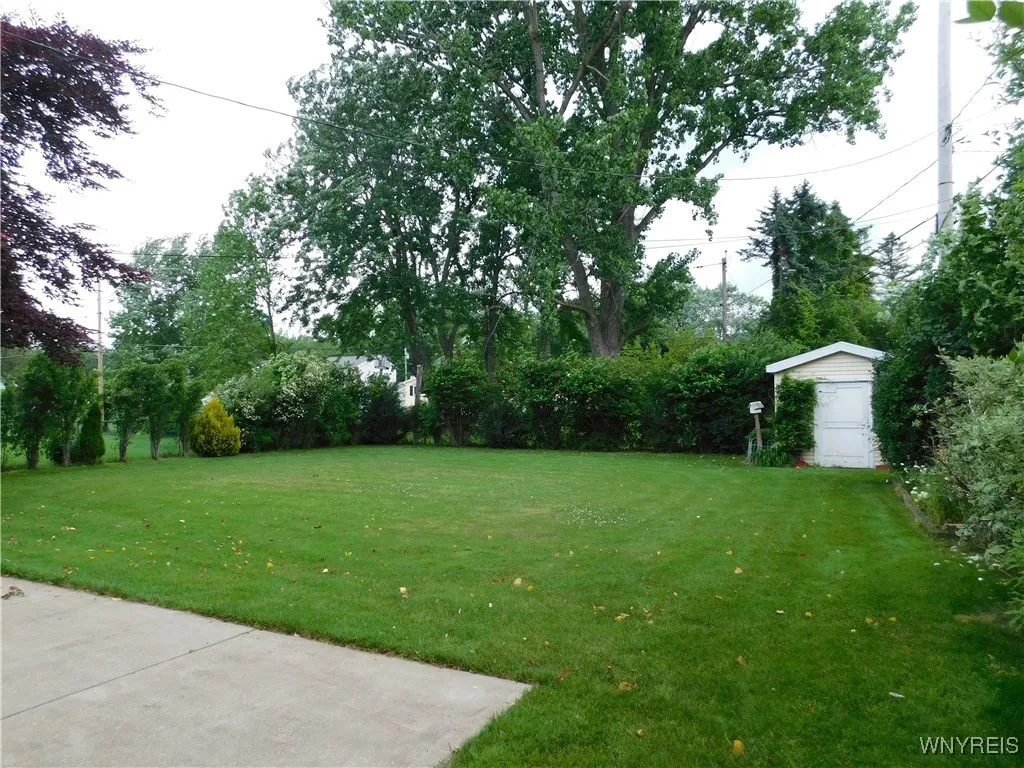 18 Joanie Ln Lane, Amherst, New York 14228, Amherst, New York 14228, 4 Bedrooms Bedrooms, 8 Rooms Rooms,1 BathroomBathrooms,Residential,For Sale,18 Joanie Ln Lane, Amherst, New York 14228,B1622080