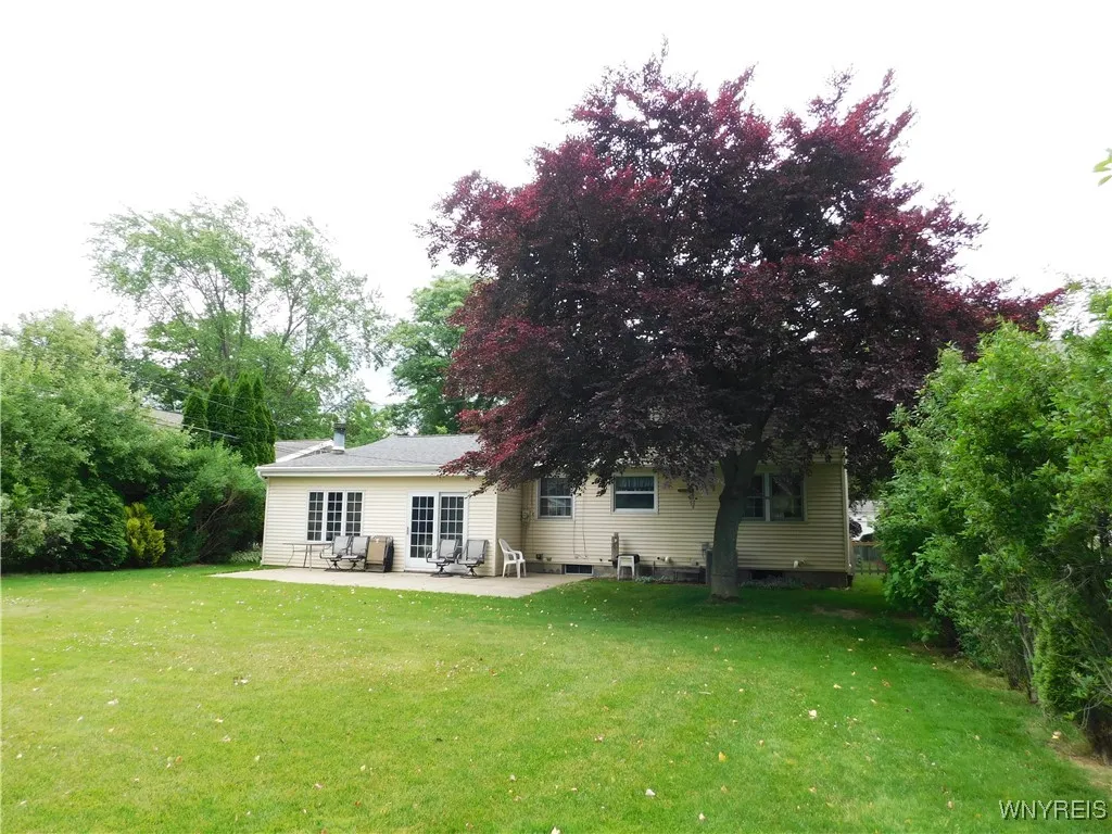 18 Joanie Ln Lane, Amherst, New York 14228, Amherst, New York 14228, 4 Bedrooms Bedrooms, 8 Rooms Rooms,1 BathroomBathrooms,Residential,For Sale,18 Joanie Ln Lane, Amherst, New York 14228,B1622080