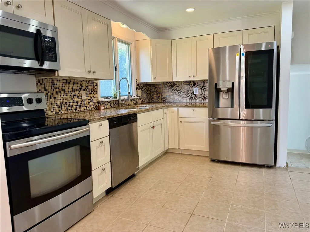 77 Monarch Drive, Amherst, New York 14226, Amherst, New York 14226, 3 Bedrooms Bedrooms, 7 Rooms Rooms,1 BathroomBathrooms,Residential,For Sale,77 Monarch Drive, Amherst, New York 14226,B1622364