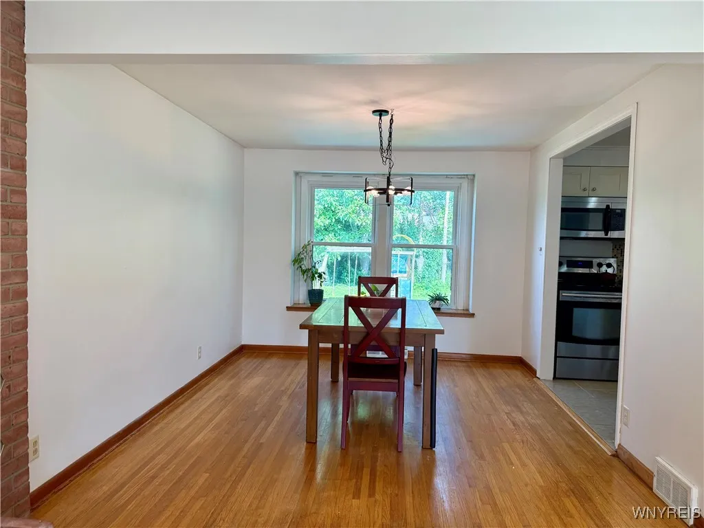 77 Monarch Drive, Amherst, New York 14226, Amherst, New York 14226, 3 Bedrooms Bedrooms, 7 Rooms Rooms,1 BathroomBathrooms,Residential,For Sale,77 Monarch Drive, Amherst, New York 14226,B1622364