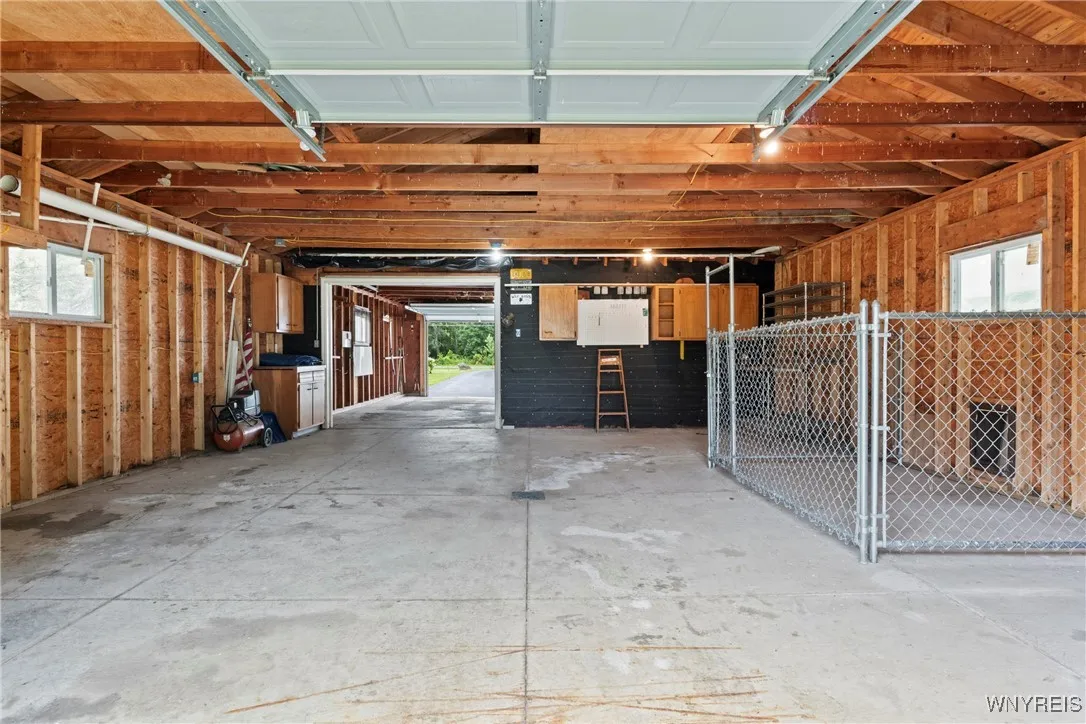 5173 Mapleton Road, Pendleton, New York 14094, Pendleton, New York 14094, 2 Bedrooms Bedrooms, 6 Rooms Rooms,1 BathroomBathrooms,Residential,For Sale,5173 Mapleton Road, Pendleton, New York 14094,B1621093
