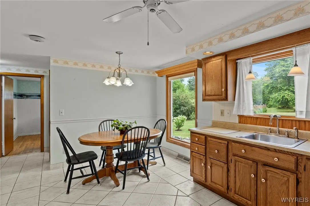 5173 Mapleton Road, Pendleton, New York 14094, Pendleton, New York 14094, 2 Bedrooms Bedrooms, 6 Rooms Rooms,1 BathroomBathrooms,Residential,For Sale,5173 Mapleton Road, Pendleton, New York 14094,B1621093