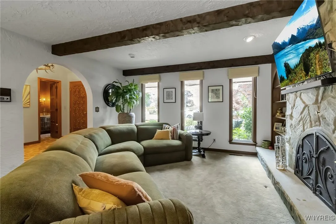 88 Crestwood Lane, Amherst, New York 14221, Amherst, New York 14221, 3 Bedrooms Bedrooms, 6 Rooms Rooms,2 BathroomsBathrooms,Residential,For Sale,88 Crestwood Lane, Amherst, New York 14221,B1622643