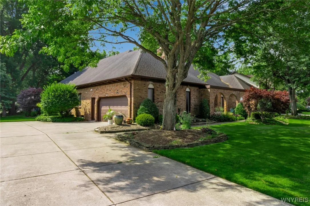 88 Crestwood Lane, Amherst, New York 14221, Amherst, New York 14221, 3 Bedrooms Bedrooms, 6 Rooms Rooms,2 BathroomsBathrooms,Residential,For Sale,88 Crestwood Lane, Amherst, New York 14221,B1622643