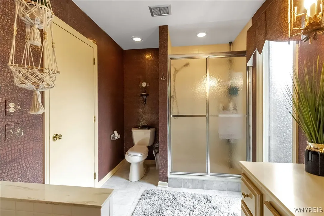 88 Crestwood Lane, Amherst, New York 14221, Amherst, New York 14221, 3 Bedrooms Bedrooms, 6 Rooms Rooms,2 BathroomsBathrooms,Residential,For Sale,88 Crestwood Lane, Amherst, New York 14221,B1622643
