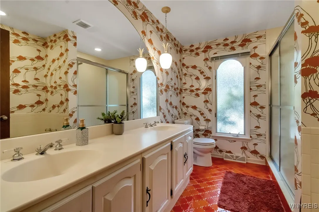88 Crestwood Lane, Amherst, New York 14221, Amherst, New York 14221, 3 Bedrooms Bedrooms, 6 Rooms Rooms,2 BathroomsBathrooms,Residential,For Sale,88 Crestwood Lane, Amherst, New York 14221,B1622643