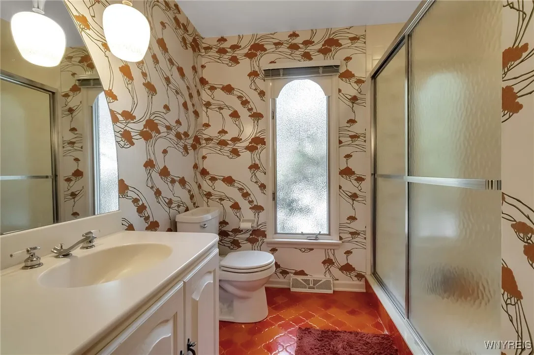 88 Crestwood Lane, Amherst, New York 14221, Amherst, New York 14221, 3 Bedrooms Bedrooms, 6 Rooms Rooms,2 BathroomsBathrooms,Residential,For Sale,88 Crestwood Lane, Amherst, New York 14221,B1622643