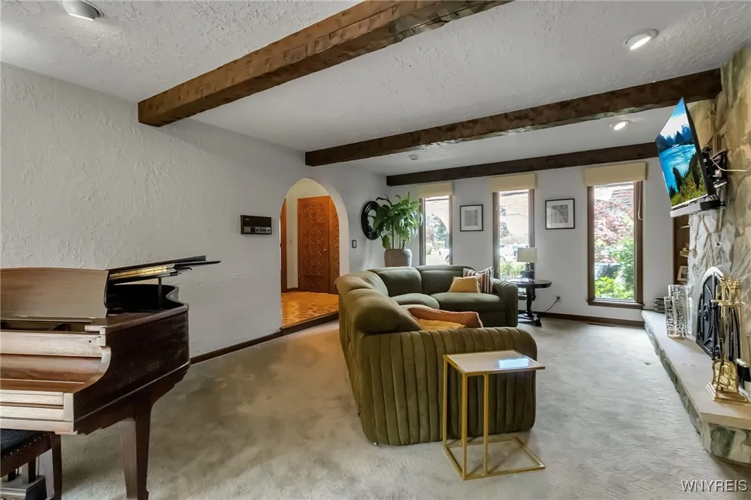 88 Crestwood Lane, Amherst, New York 14221, Amherst, New York 14221, 3 Bedrooms Bedrooms, 6 Rooms Rooms,2 BathroomsBathrooms,Residential,For Sale,88 Crestwood Lane, Amherst, New York 14221,B1622643