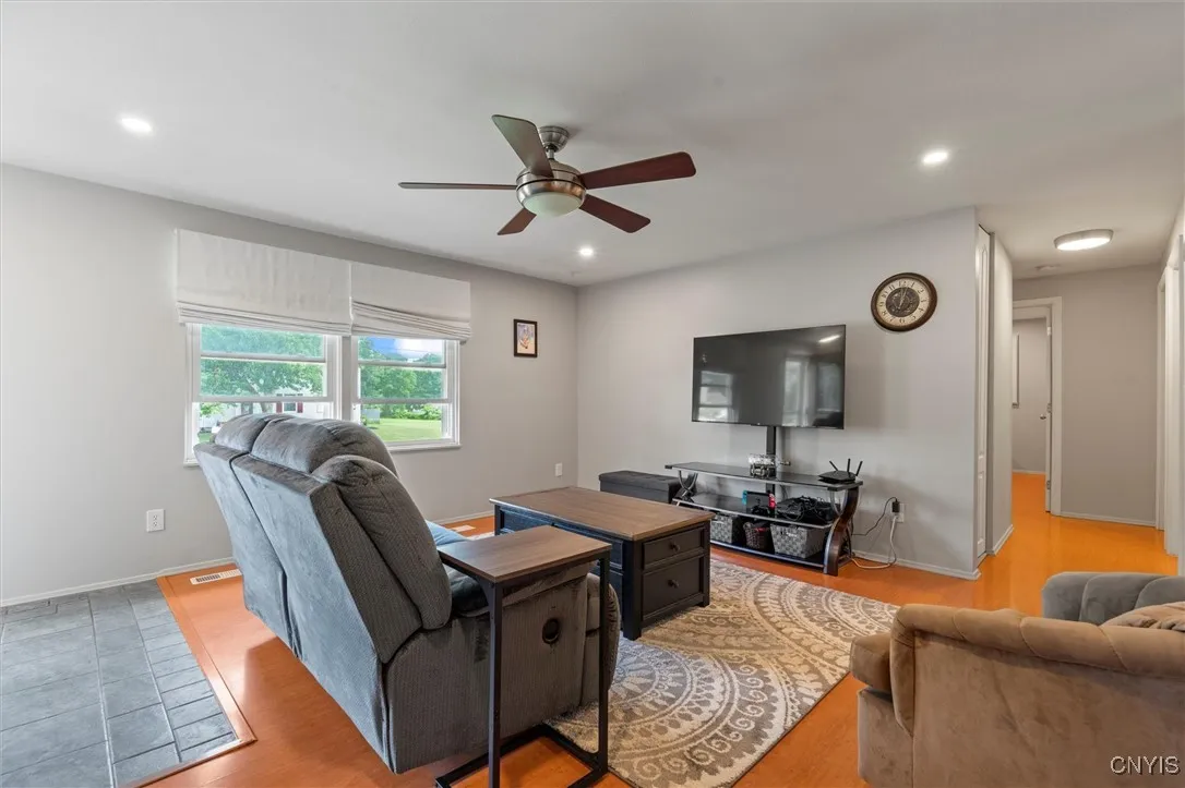 5106 Briarledge Road, Clay, New York 13212, Clay, New York 13212, 3 Bedrooms Bedrooms, 6 Rooms Rooms,1 BathroomBathrooms,Residential,Closed,5106 Briarledge Road, Clay, New York 13212,0,S1622629 5106 Briarledge Road, Clay, New York 13212, Clay, New York 13212, 3 Bedrooms Bedrooms, 6 Rooms Rooms,1 BathroomBathrooms,Residential,Closed,5106 Briarledge Road, Clay, New York 13212,0,S1622629