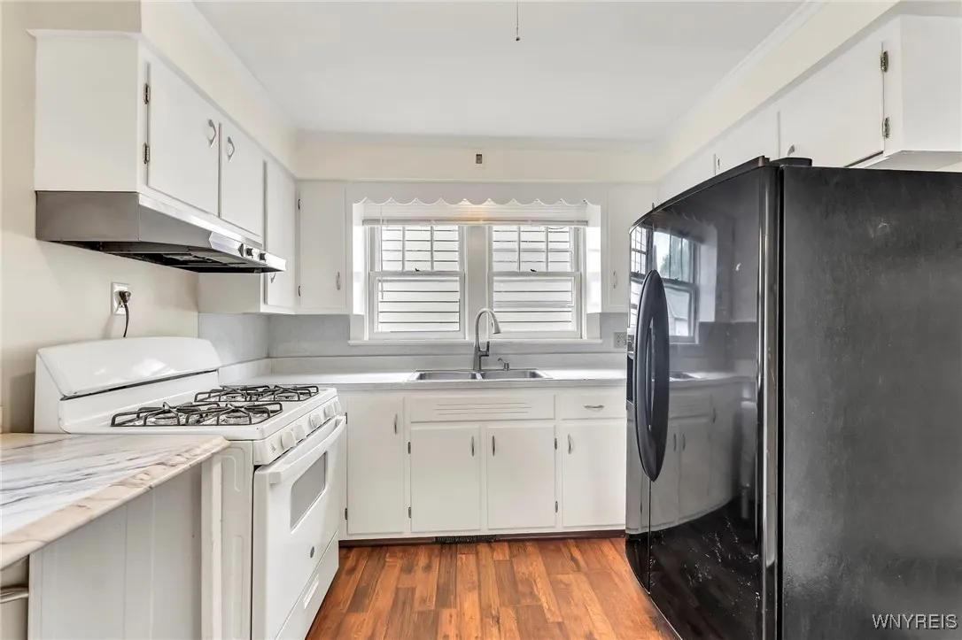 49 Kingsbury Avenue, Batavia City, New York 14020, Batavia City, New York 14020, 3 Bedrooms Bedrooms, 6 Rooms Rooms,1 BathroomBathrooms,Residential,For Sale,49 Kingsbury Avenue, Batavia City, New York 14020,B1622922