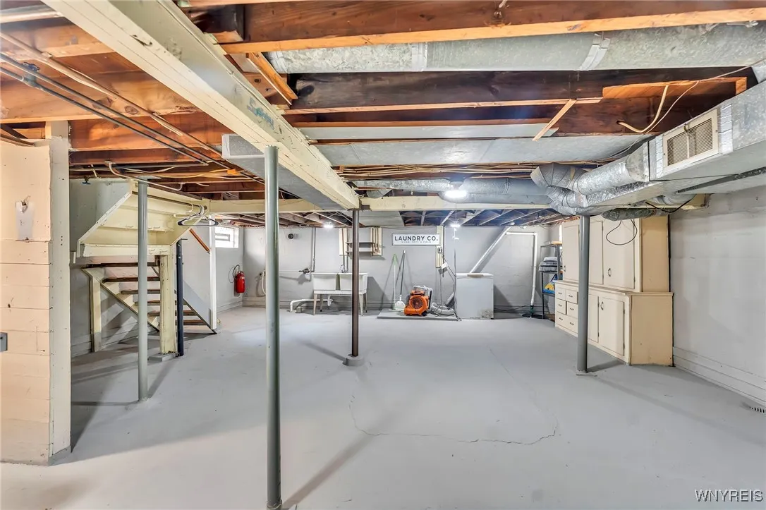 49 Kingsbury Avenue, Batavia City, New York 14020, Batavia City, New York 14020, 3 Bedrooms Bedrooms, 6 Rooms Rooms,1 BathroomBathrooms,Residential,For Sale,49 Kingsbury Avenue, Batavia City, New York 14020,B1622922