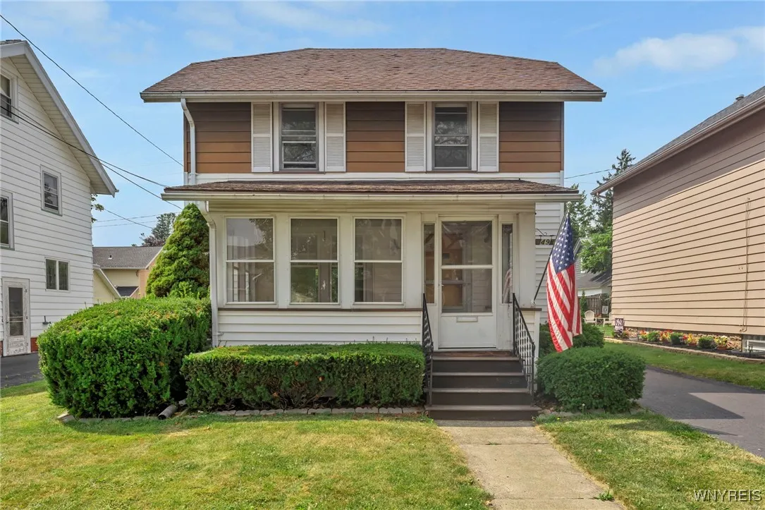 49 Kingsbury Avenue, Batavia City, New York 14020, Batavia City, New York 14020, 3 Bedrooms Bedrooms, 6 Rooms Rooms,1 BathroomBathrooms,Residential,For Sale,49 Kingsbury Avenue, Batavia City, New York 14020,B1622922