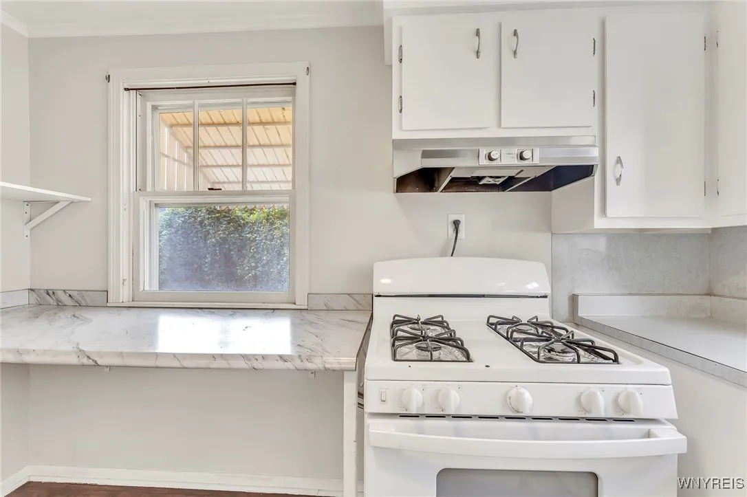 49 Kingsbury Avenue, Batavia City, New York 14020, Batavia City, New York 14020, 3 Bedrooms Bedrooms, 6 Rooms Rooms,1 BathroomBathrooms,Residential,For Sale,49 Kingsbury Avenue, Batavia City, New York 14020,B1622922