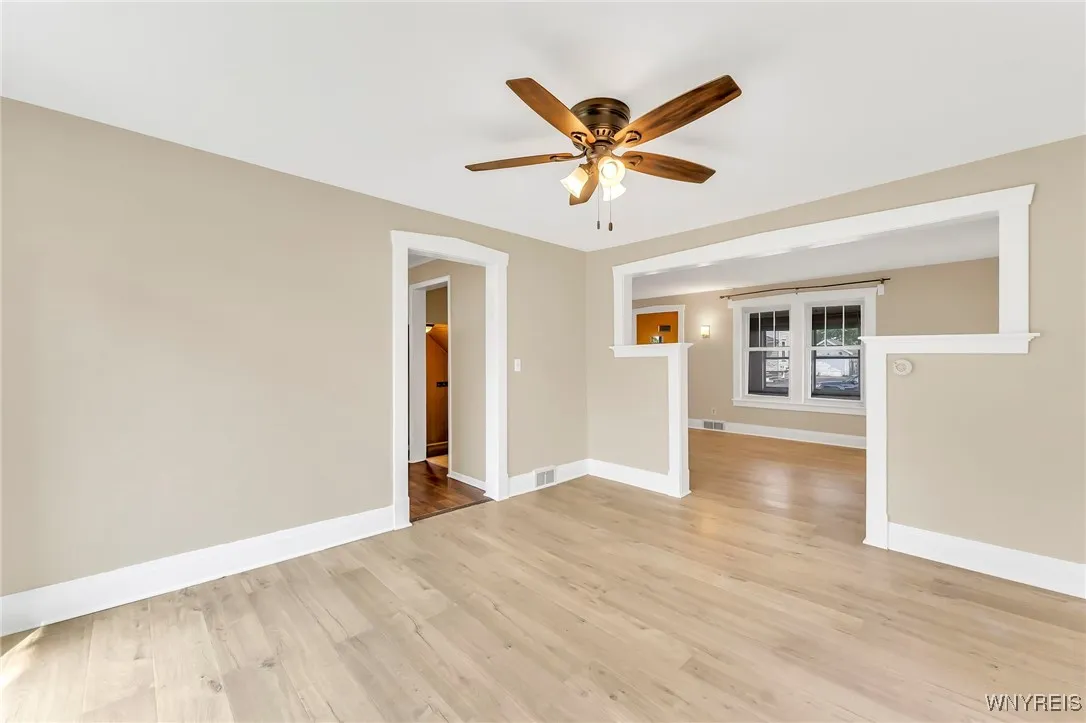49 Kingsbury Avenue, Batavia City, New York 14020, Batavia City, New York 14020, 3 Bedrooms Bedrooms, 6 Rooms Rooms,1 BathroomBathrooms,Residential,For Sale,49 Kingsbury Avenue, Batavia City, New York 14020,B1622922