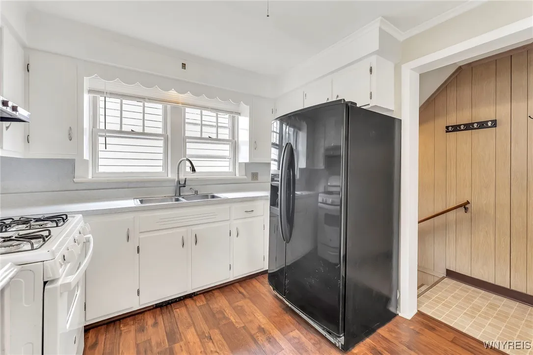 49 Kingsbury Avenue, Batavia City, New York 14020, Batavia City, New York 14020, 3 Bedrooms Bedrooms, 6 Rooms Rooms,1 BathroomBathrooms,Residential,For Sale,49 Kingsbury Avenue, Batavia City, New York 14020,B1622922