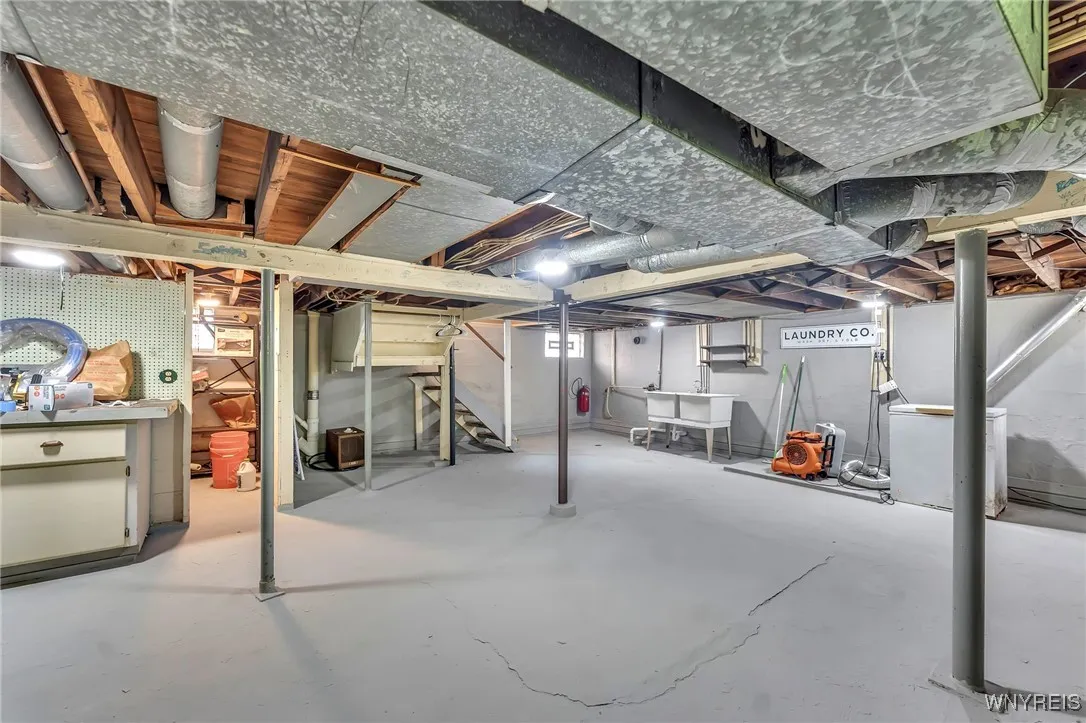 49 Kingsbury Avenue, Batavia City, New York 14020, Batavia City, New York 14020, 3 Bedrooms Bedrooms, 6 Rooms Rooms,1 BathroomBathrooms,Residential,For Sale,49 Kingsbury Avenue, Batavia City, New York 14020,B1622922