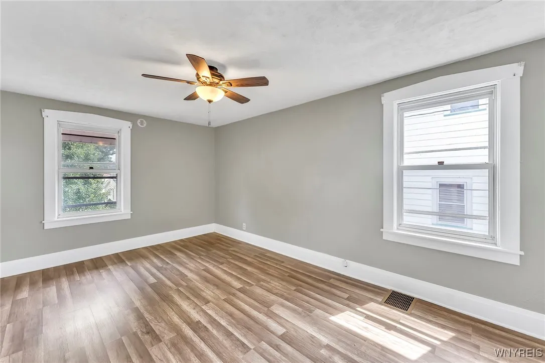 49 Kingsbury Avenue, Batavia City, New York 14020, Batavia City, New York 14020, 3 Bedrooms Bedrooms, 6 Rooms Rooms,1 BathroomBathrooms,Residential,For Sale,49 Kingsbury Avenue, Batavia City, New York 14020,B1622922