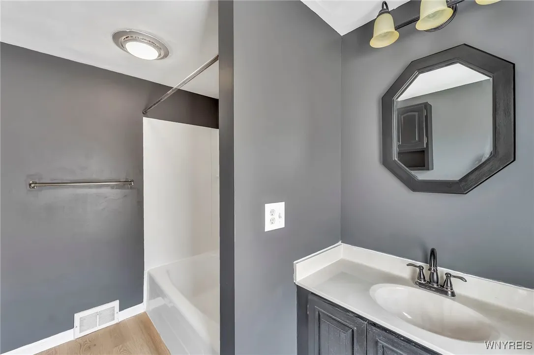 49 Kingsbury Avenue, Batavia City, New York 14020, Batavia City, New York 14020, 3 Bedrooms Bedrooms, 6 Rooms Rooms,1 BathroomBathrooms,Residential,For Sale,49 Kingsbury Avenue, Batavia City, New York 14020,B1622922