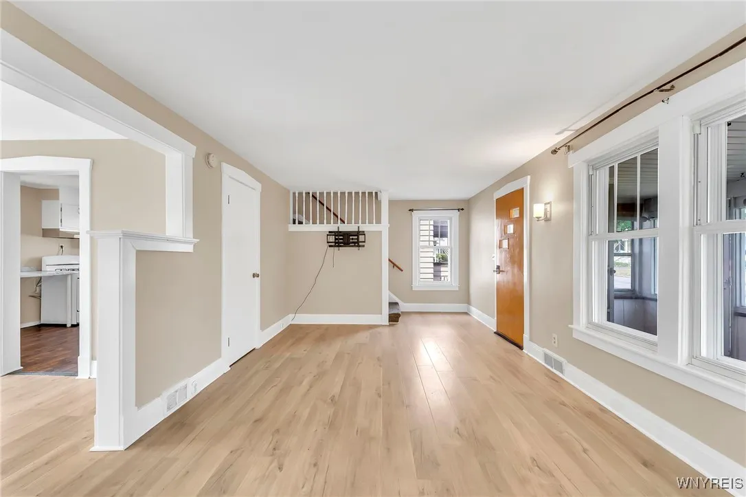 49 Kingsbury Avenue, Batavia City, New York 14020, Batavia City, New York 14020, 3 Bedrooms Bedrooms, 6 Rooms Rooms,1 BathroomBathrooms,Residential,For Sale,49 Kingsbury Avenue, Batavia City, New York 14020,B1622922