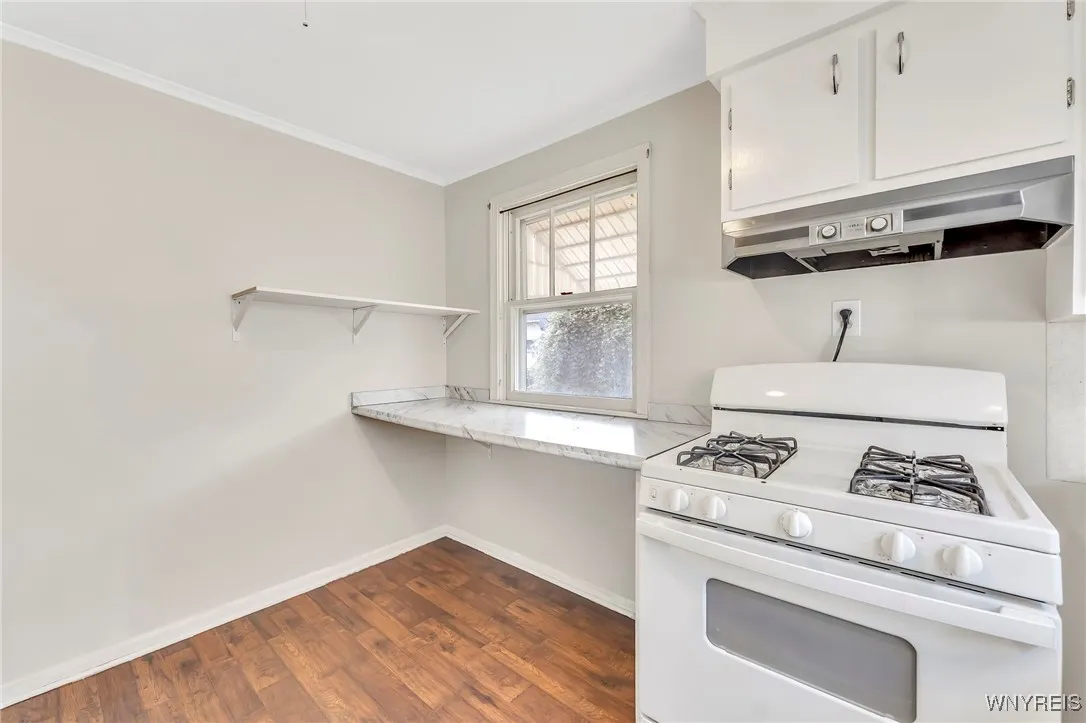 49 Kingsbury Avenue, Batavia City, New York 14020, Batavia City, New York 14020, 3 Bedrooms Bedrooms, 6 Rooms Rooms,1 BathroomBathrooms,Residential,For Sale,49 Kingsbury Avenue, Batavia City, New York 14020,B1622922