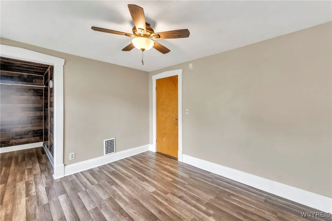 49 Kingsbury Avenue, Batavia City, New York 14020, Batavia City, New York 14020, 3 Bedrooms Bedrooms, 6 Rooms Rooms,1 BathroomBathrooms,Residential,For Sale,49 Kingsbury Avenue, Batavia City, New York 14020,B1622922