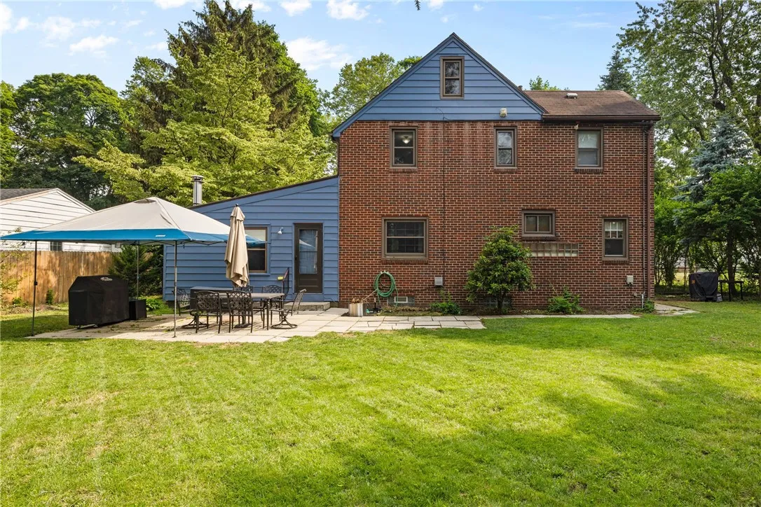 180 Daley Boulevard, Irondequoit, New York 14617, Irondequoit, New York 14617, 4 Bedrooms Bedrooms, 14 Rooms Rooms,2 BathroomsBathrooms,Residential,For Sale,180 Daley Boulevard, Irondequoit, New York 14617,R1622385
