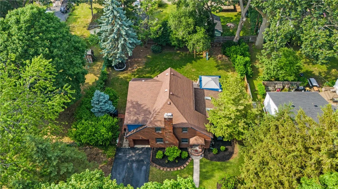 180 Daley Boulevard, Irondequoit, New York 14617, Irondequoit, New York 14617, 4 Bedrooms Bedrooms, 14 Rooms Rooms,2 BathroomsBathrooms,Residential,For Sale,180 Daley Boulevard, Irondequoit, New York 14617,R1622385