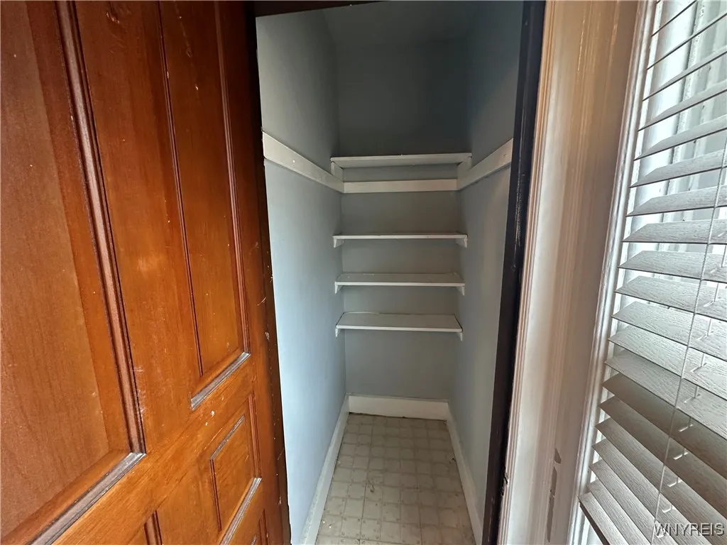 352 Bryant Upper Street, Buffalo, New York 14222, Buffalo, New York 14222, 3 Bedrooms Bedrooms, 5 Rooms Rooms,1 BathroomBathrooms,Residential Lease,For Rent,352 Bryant Upper Street, Buffalo, New York 14222,0,B1623023