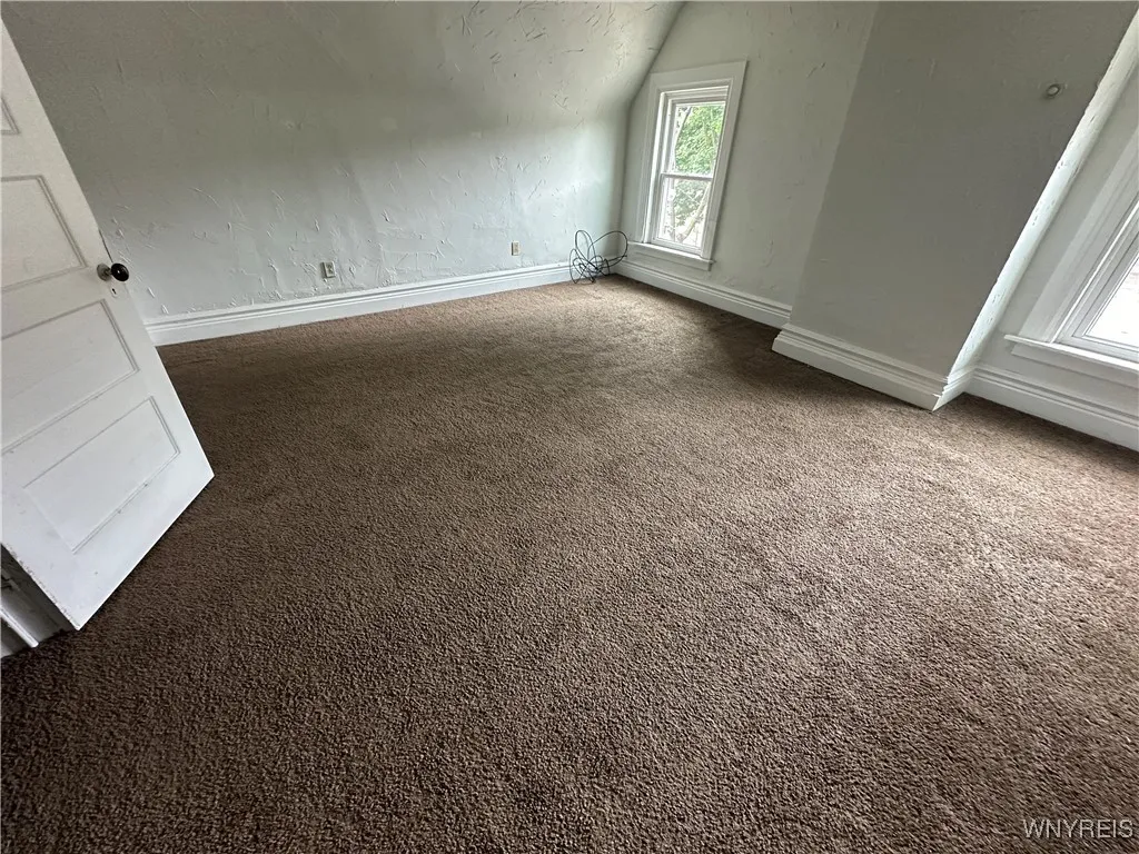 352 Bryant Upper Street, Buffalo, New York 14222, Buffalo, New York 14222, 3 Bedrooms Bedrooms, 5 Rooms Rooms,1 BathroomBathrooms,Residential Lease,For Rent,352 Bryant Upper Street, Buffalo, New York 14222,0,B1623023