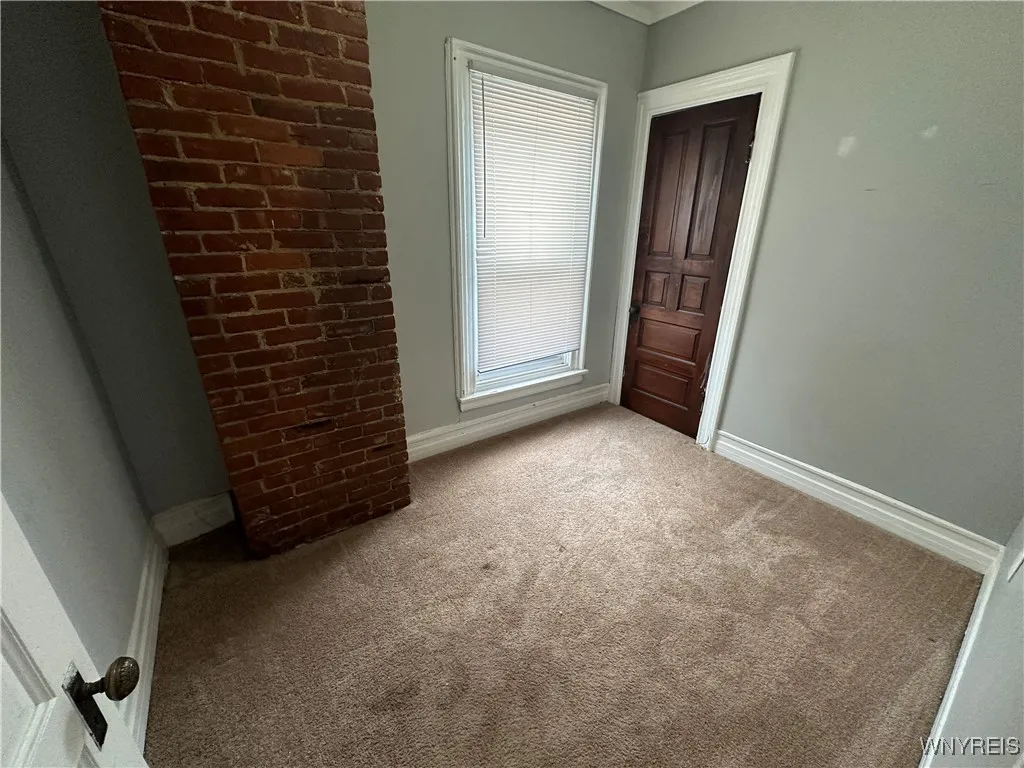 352 Bryant Upper Street, Buffalo, New York 14222, Buffalo, New York 14222, 3 Bedrooms Bedrooms, 5 Rooms Rooms,1 BathroomBathrooms,Residential Lease,For Rent,352 Bryant Upper Street, Buffalo, New York 14222,0,B1623023