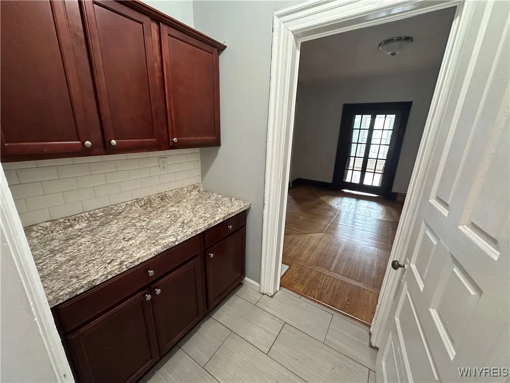 352 Bryant Upper Street, Buffalo, New York 14222, Buffalo, New York 14222, 3 Bedrooms Bedrooms, 5 Rooms Rooms,1 BathroomBathrooms,Residential Lease,For Rent,352 Bryant Upper Street, Buffalo, New York 14222,0,B1623023