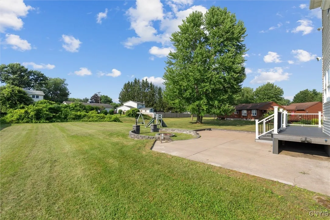 6224 Kenlaren Circle, Cicero, New York 13212, Cicero, New York 13212, 5 Bedrooms Bedrooms, 15 Rooms Rooms,2 BathroomsBathrooms,Residential,For Sale,6224 Kenlaren Circle, Cicero, New York 13212,S1622951