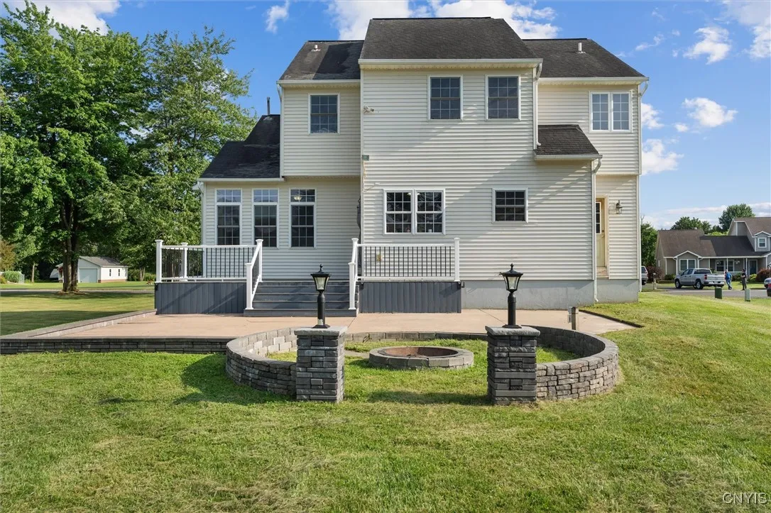 6224 Kenlaren Circle, Cicero, New York 13212, Cicero, New York 13212, 5 Bedrooms Bedrooms, 15 Rooms Rooms,2 BathroomsBathrooms,Residential,For Sale,6224 Kenlaren Circle, Cicero, New York 13212,S1622951
