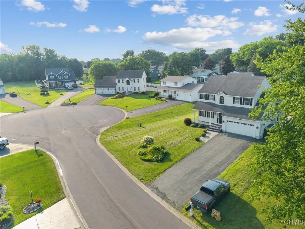6224 Kenlaren Circle, Cicero, New York 13212, Cicero, New York 13212, 5 Bedrooms Bedrooms, 15 Rooms Rooms,2 BathroomsBathrooms,Residential,For Sale,6224 Kenlaren Circle, Cicero, New York 13212,S1622951