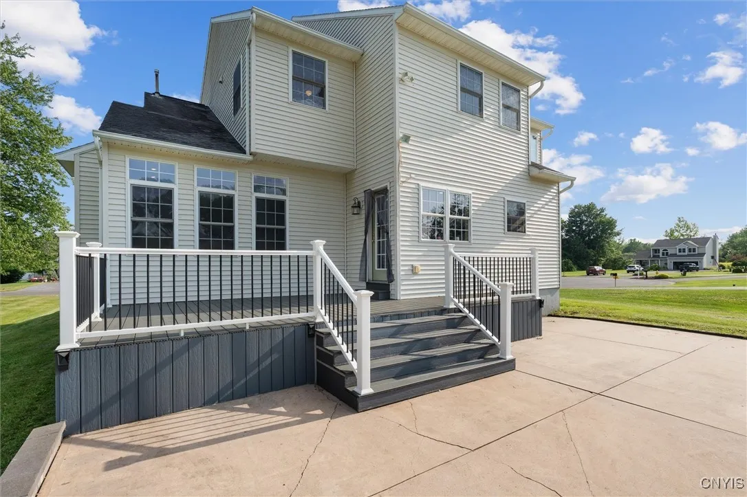 6224 Kenlaren Circle, Cicero, New York 13212, Cicero, New York 13212, 5 Bedrooms Bedrooms, 15 Rooms Rooms,2 BathroomsBathrooms,Residential,For Sale,6224 Kenlaren Circle, Cicero, New York 13212,S1622951