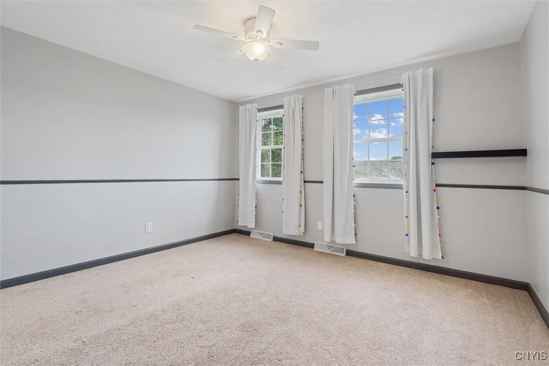 6224 Kenlaren Circle, Cicero, New York 13212, Cicero, New York 13212, 5 Bedrooms Bedrooms, 15 Rooms Rooms,2 BathroomsBathrooms,Residential,For Sale,6224 Kenlaren Circle, Cicero, New York 13212,S1622951