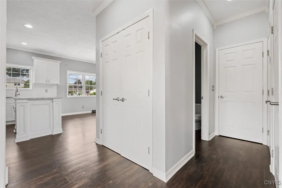6224 Kenlaren Circle, Cicero, New York 13212, Cicero, New York 13212, 5 Bedrooms Bedrooms, 15 Rooms Rooms,2 BathroomsBathrooms,Residential,For Sale,6224 Kenlaren Circle, Cicero, New York 13212,S1622951
