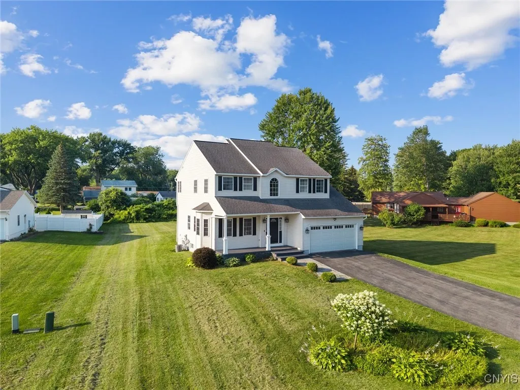 6224 Kenlaren Circle, Cicero, New York 13212, Cicero, New York 13212, 5 Bedrooms Bedrooms, 15 Rooms Rooms,2 BathroomsBathrooms,Residential,For Sale,6224 Kenlaren Circle, Cicero, New York 13212,S1622951
