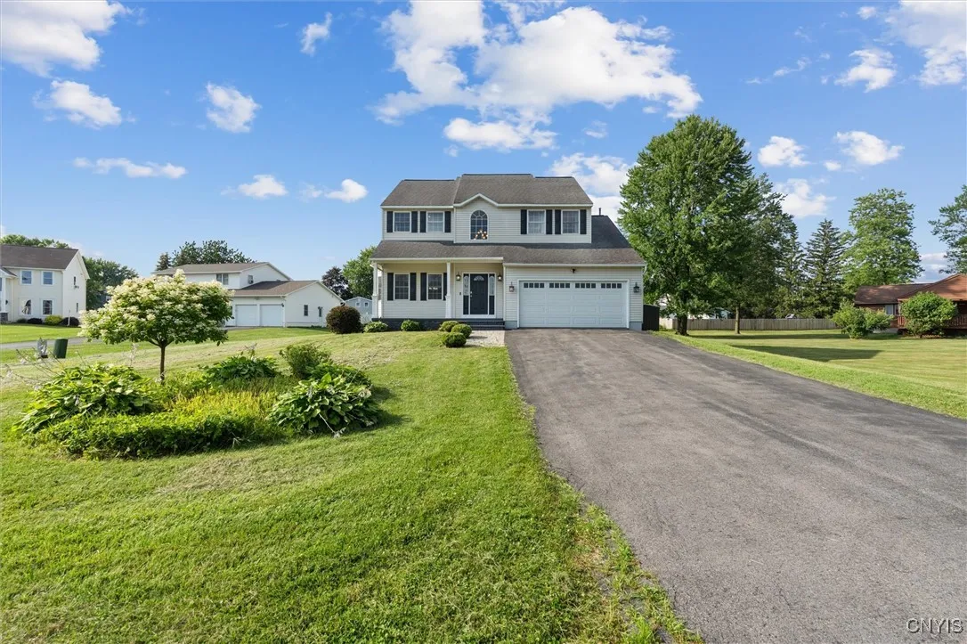 6224 Kenlaren Circle, Cicero, New York 13212, Cicero, New York 13212, 5 Bedrooms Bedrooms, 15 Rooms Rooms,2 BathroomsBathrooms,Residential,For Sale,6224 Kenlaren Circle, Cicero, New York 13212,S1622951