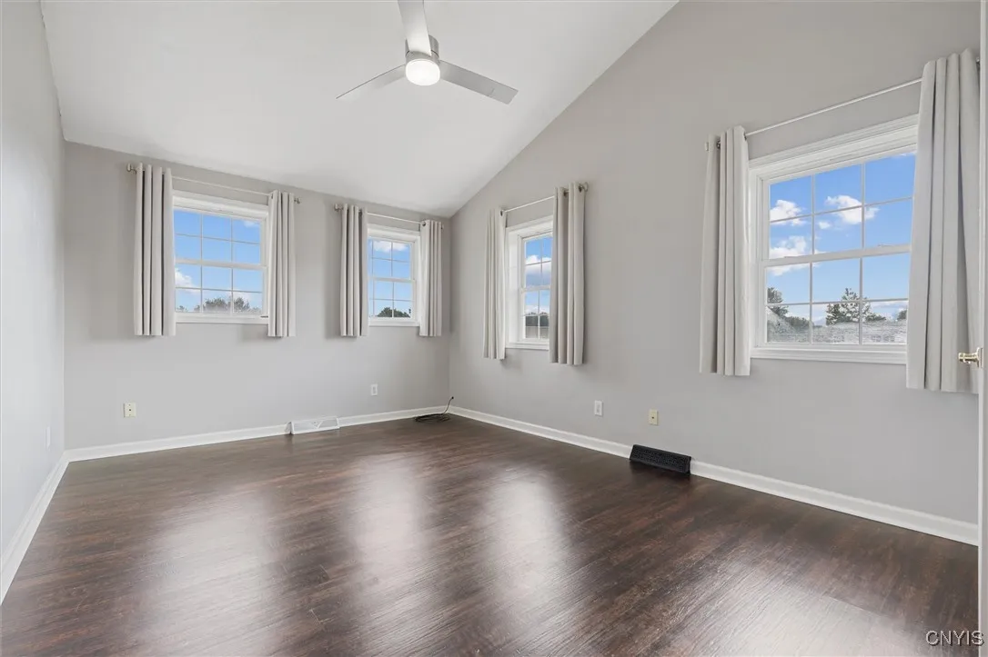 6224 Kenlaren Circle, Cicero, New York 13212, Cicero, New York 13212, 5 Bedrooms Bedrooms, 15 Rooms Rooms,2 BathroomsBathrooms,Residential,For Sale,6224 Kenlaren Circle, Cicero, New York 13212,S1622951