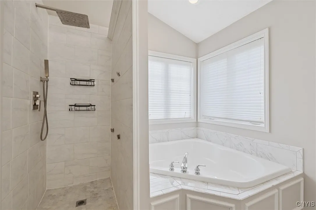 6224 Kenlaren Circle, Cicero, New York 13212, Cicero, New York 13212, 5 Bedrooms Bedrooms, 15 Rooms Rooms,2 BathroomsBathrooms,Residential,For Sale,6224 Kenlaren Circle, Cicero, New York 13212,S1622951