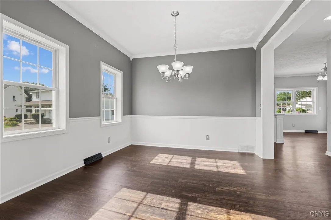 6224 Kenlaren Circle, Cicero, New York 13212, Cicero, New York 13212, 5 Bedrooms Bedrooms, 15 Rooms Rooms,2 BathroomsBathrooms,Residential,For Sale,6224 Kenlaren Circle, Cicero, New York 13212,S1622951