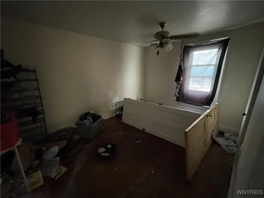 1113 Whitney Avenue, Niagara Falls, New York 14301, Niagara Falls, New York 14301, 7 Bedrooms Bedrooms, ,3 BathroomsBathrooms,Residential,For Sale,1113 Whitney Avenue, Niagara Falls, New York 14301,B1622044