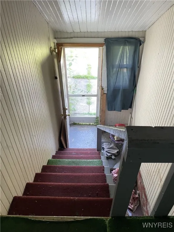 1113 Whitney Avenue, Niagara Falls, New York 14301, Niagara Falls, New York 14301, 7 Bedrooms Bedrooms, ,3 BathroomsBathrooms,Residential,For Sale,1113 Whitney Avenue, Niagara Falls, New York 14301,B1622044
