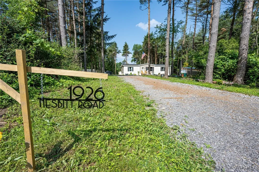 1926 Nesbitt Road, Attica, New York 14011, Attica, New York 14011, 3 Bedrooms Bedrooms, 5 Rooms Rooms,2 BathroomsBathrooms,Residential,For Sale,1926 Nesbitt Road, Attica, New York 14011,B1622550