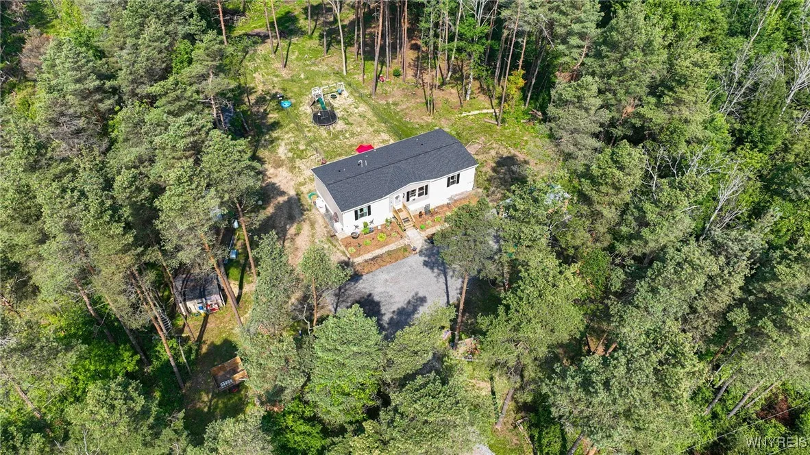 1926 Nesbitt Road, Attica, New York 14011, Attica, New York 14011, 3 Bedrooms Bedrooms, 5 Rooms Rooms,2 BathroomsBathrooms,Residential,For Sale,1926 Nesbitt Road, Attica, New York 14011,B1622550