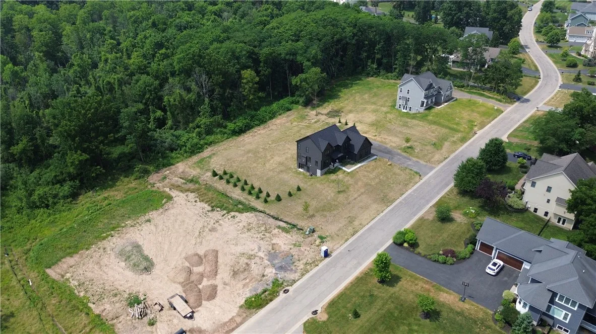 3 Colyer Crossing, Victor, New York 14564, Victor, New York 14564, 3 Bedrooms Bedrooms, 8 Rooms Rooms,2 BathroomsBathrooms,Residential,For Sale,3 Colyer Crossing, Victor, New York 14564,R1623027