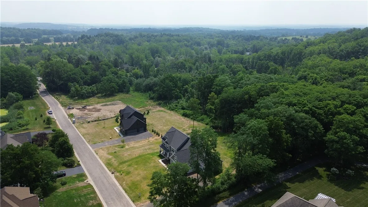 3 Colyer Crossing, Victor, New York 14564, Victor, New York 14564, 3 Bedrooms Bedrooms, 8 Rooms Rooms,2 BathroomsBathrooms,Residential,For Sale,3 Colyer Crossing, Victor, New York 14564,R1623027