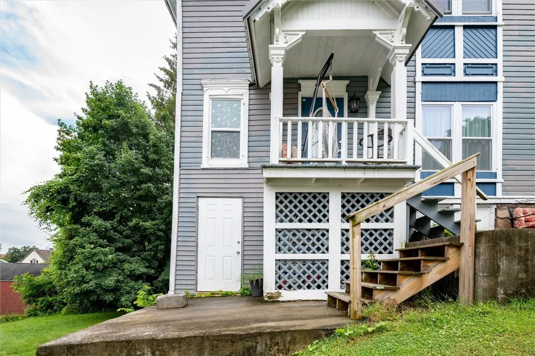 34 High Street, Lyons, New York 14489, Lyons, New York 14489, 7 Bedrooms Bedrooms, 15 Rooms Rooms,4 BathroomsBathrooms,Residential,For Sale,34 High Street, Lyons, New York 14489,R1623040